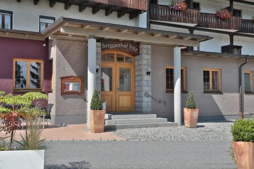 Fachada o entrada de Hotel der Bäume