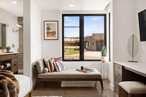 Gambar di galeri bagi Enchanting Encanto #1 home di Ivins