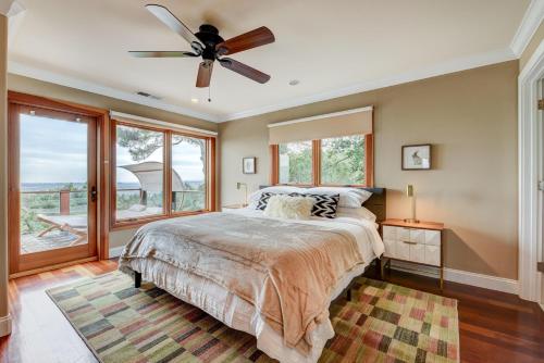 a bedroom with a bed and a ceiling fan at Napa Valley and Guest House Home in Napa