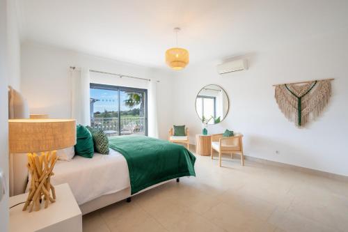 Postel nebo postele na pokoji v ubytování Paradise Beach Villa by Blue Diamond