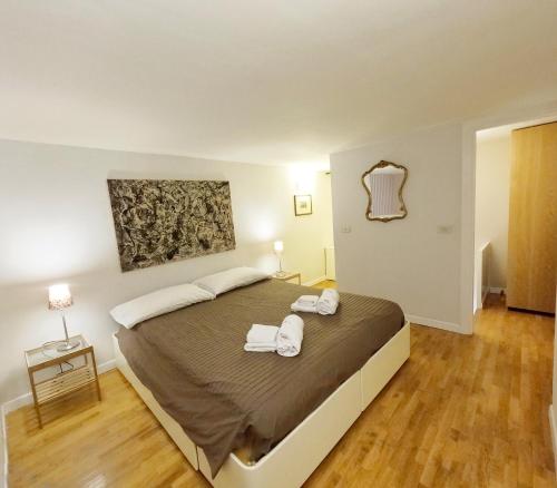 Navona Gold Apartment