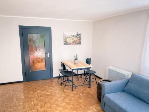 Χώρος καθιστικού στο E10-Apartment