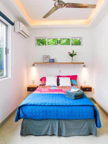 Casa Maritima 1 bed Casita with AC and shared pool