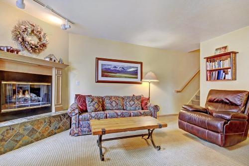 River Mtn Lodge W319 – Photos 2