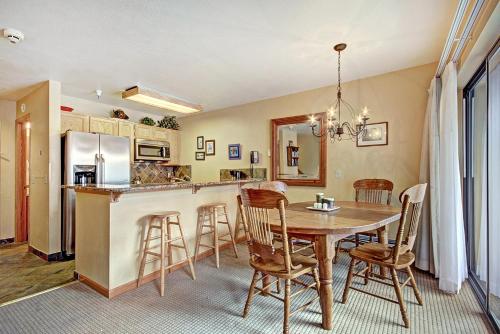 River Mtn Lodge W319 – Photos 4