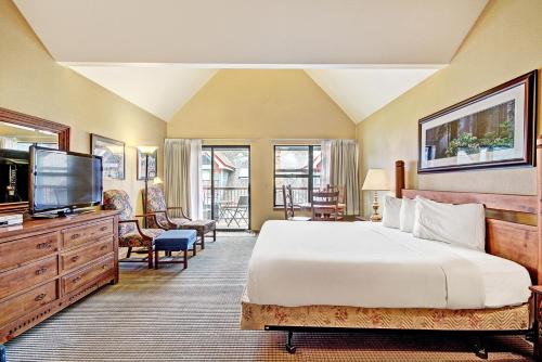 Katil atau katil-katil dalam bilik di River Mtn Lodge W319