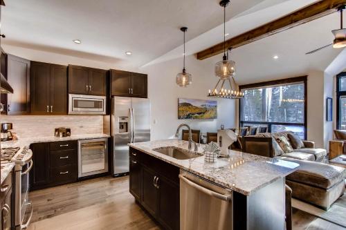 River Run Townhome RR40 – Photos 3