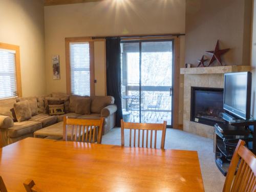 3130 Aspen Grove – Photos 2