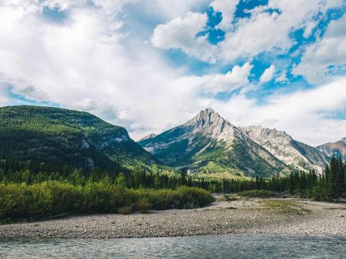 Gallery image of Sundance By Basecamp in Kananaskis Village