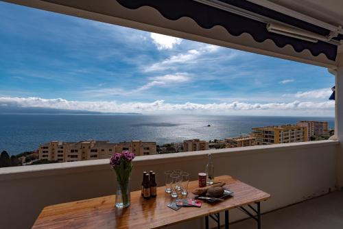 Imagen de la galería de Magnifique appartement vue mer, spacieux et traversant, en Ajaccio