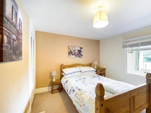 Postel nebo postele na pokoji v ubytování One Bed Ground Floor Apartment- Great Getaway