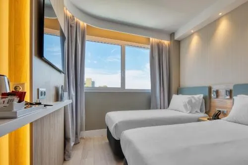 Holiday Inn Express - Madrid - Airport by IHG photo 22