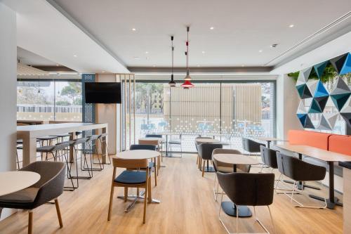 Holiday Inn Express - Madrid - Airport by IHG photo 67