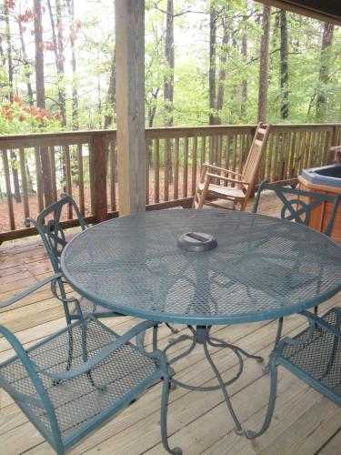 Mountain Harbor Forest View Lodge cottage – Photos 3