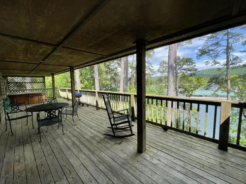 C8, Two bedroom, two bath log-sided, lake view luxury cottage with hot tub cottage