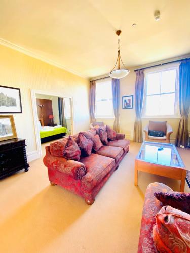 Un lugar para sentarse en The Esplanade Hotel