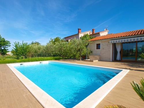 Family friendly house with a swimming pool Valbandon, Fazana - 20772