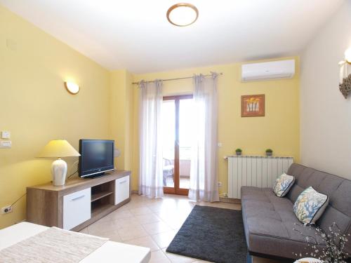 Family friendly house with a swimming pool Valbandon, Fazana - 20772