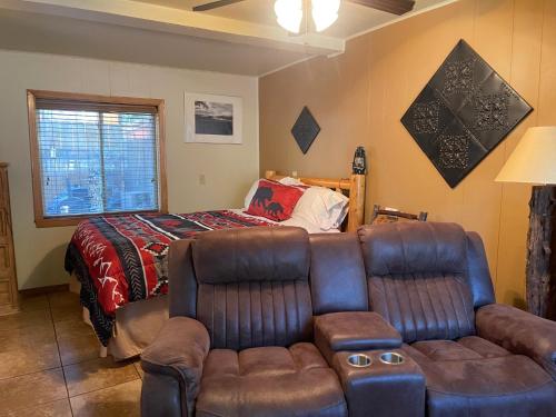 Red River Condo 5 – Photos 2