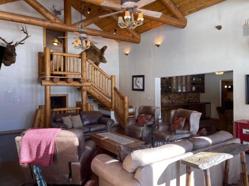 Galería fotográfica de Lazy J Mountain Retreat In Red River Nm en Red River