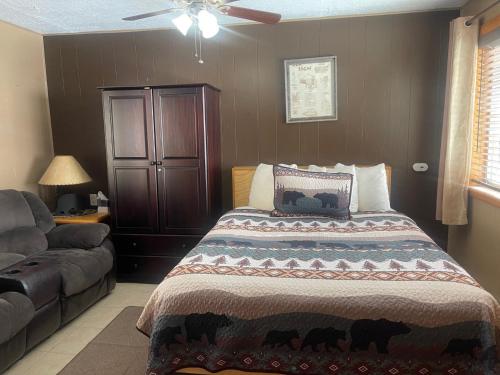 Red River Condo 1B – Photos 3