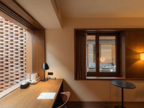 Φωτογραφία από το άλμπουμ του Sansa Village Boutique Hotel at Mutianyu Great Wall Adjoin to Mutianyu Great Wall - Room with the View of Great Wall - Chinese massage experience - Vehicle Shuttle Service - International Catering - SPA& Nail Beauty Facilities σε Huairou
