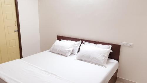 Ένα ή περισσότερα κρεβάτια σε δωμάτιο στο Chippy Apartments No.544