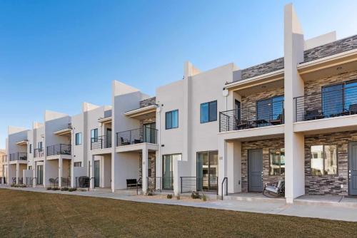 Fotografie z fotogalerie ubytování Desert Color's Sunshine and Sage 81 condo v destinaci St. George