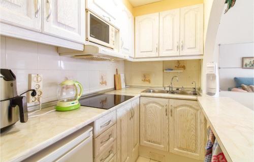 Nice Home In Torrevieja With Kitchen