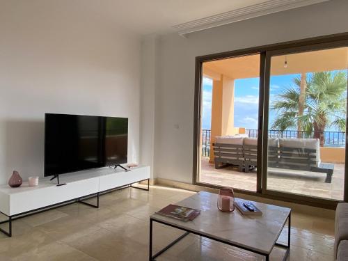 Elegant apartment, stunning views, fully renovated in la Hacienda del Senorio de Cifuentes