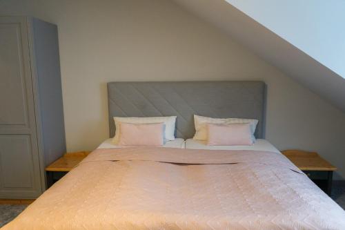 Posteľ alebo postele v izbe v ubytovaní Zur Kaiserpfalz