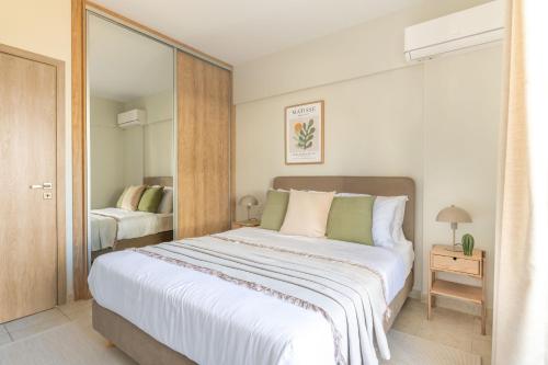 Superior 3BR Apartment in Chalandri by UPSTREET