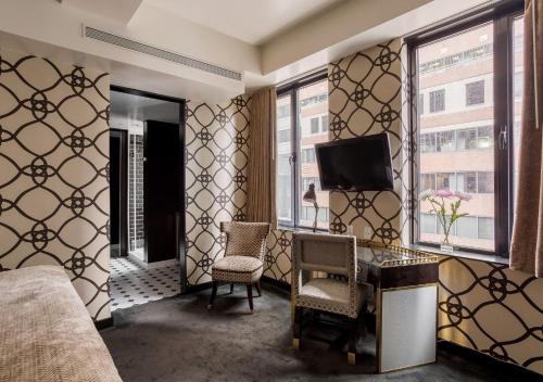 45 Times Square Hotel Image