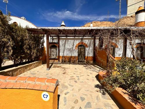 Gambar di galeri bagi Cuevas La Granja di Benalúa de Guadix