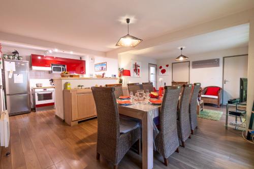 Appartement de 4 chambres avec terrasse amenagee et wifi a Sers