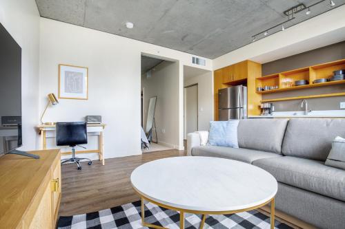 Gallery image of Downtown Bellevue 1BR w Lounge Gyms nr shops SEA-125 in Bellevue