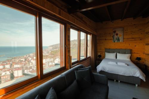 Postel nebo postele na pokoji v ubytování Sarı Köşk Hotel