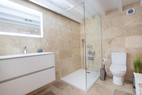 Salle de bains dans l'établissement El Sama-In , Piscine chauffée