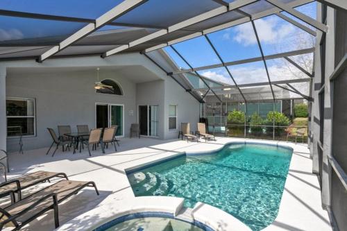 Beautiful 4 Bedroom 3 Bathroom pool & spa Villa villa photo 26