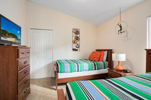 Beautiful 4 Bedroom 3 Bathroom pool & spa Villa villa photo 21