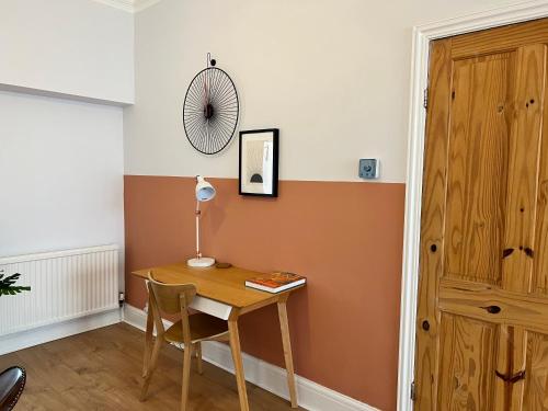 TAFFS MEAD HOUSE Central City Location, nr Stadium, Family Friendly! photo 15