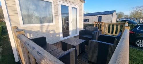 Φωτογραφία από το άλμπουμ του Mobil-home 2023 RapidHome Panorama 3 chambres 6 vélos lave-vaisselle 2 piscines couvertes σε Litteau