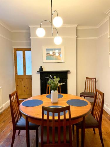 TAFFS MEAD HOUSE Central City Location, nr Stadium, Family Friendly! photo 12