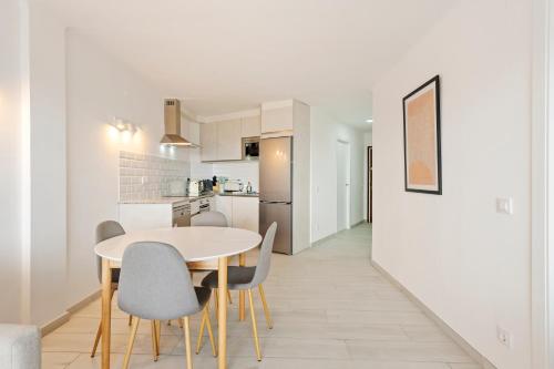 WELCS ATICO 042 EMP frente al mar con terraza