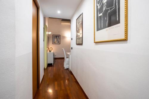 Kép [MOSCOVA-DUOMO LOFT] WiFi, Netflix & Design szállásáról Milánóban a galériában