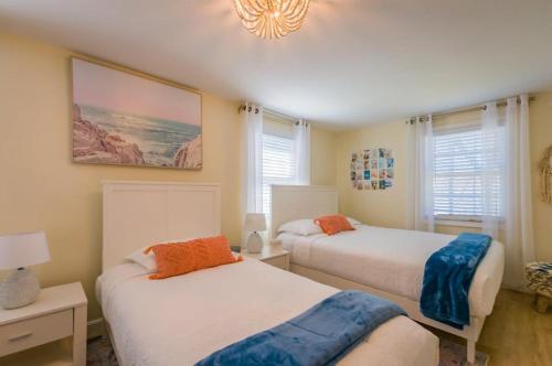 En eller flere senge i et værelse på 23 Captain Paine Road East Sandwich - - Cape Cod