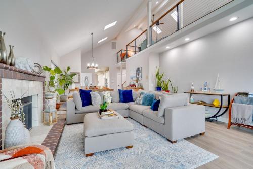 Discovery Bay Vacation Rental with Private Dock