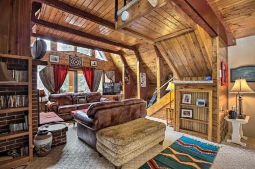 Fotografie z fotogalerie ubytování Serene Creekside Sheridan Getaway Mountain Views! v destinaci Sheridan