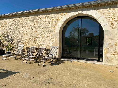 Fotografie z fotogalerie ubytování Château Bernon Gite 15 Personnes - piscine et SPA v destinaci Queyrac