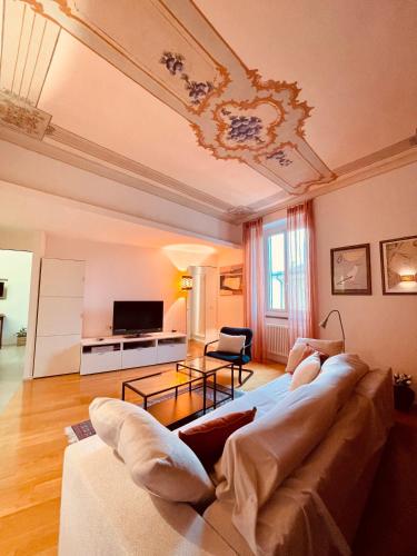 Μια τηλεόραση ή/και κέντρο ψυχαγωγίας στο Casa Potito